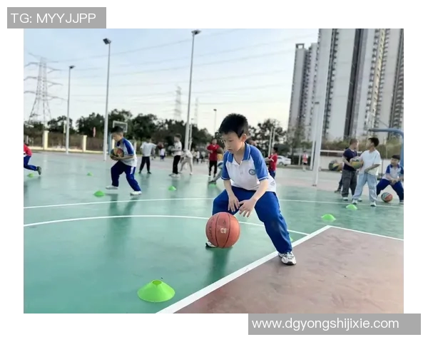 篮球明星精彩瞬间尽在百度网盘资源分享平台，畅享篮球热潮与传奇故事